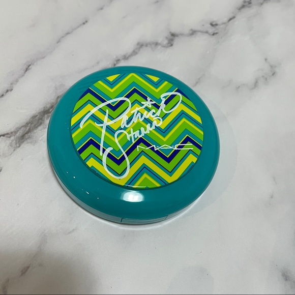 BRAND NEW MAC x Patrick Starrr face powder - Picture 2 of 7